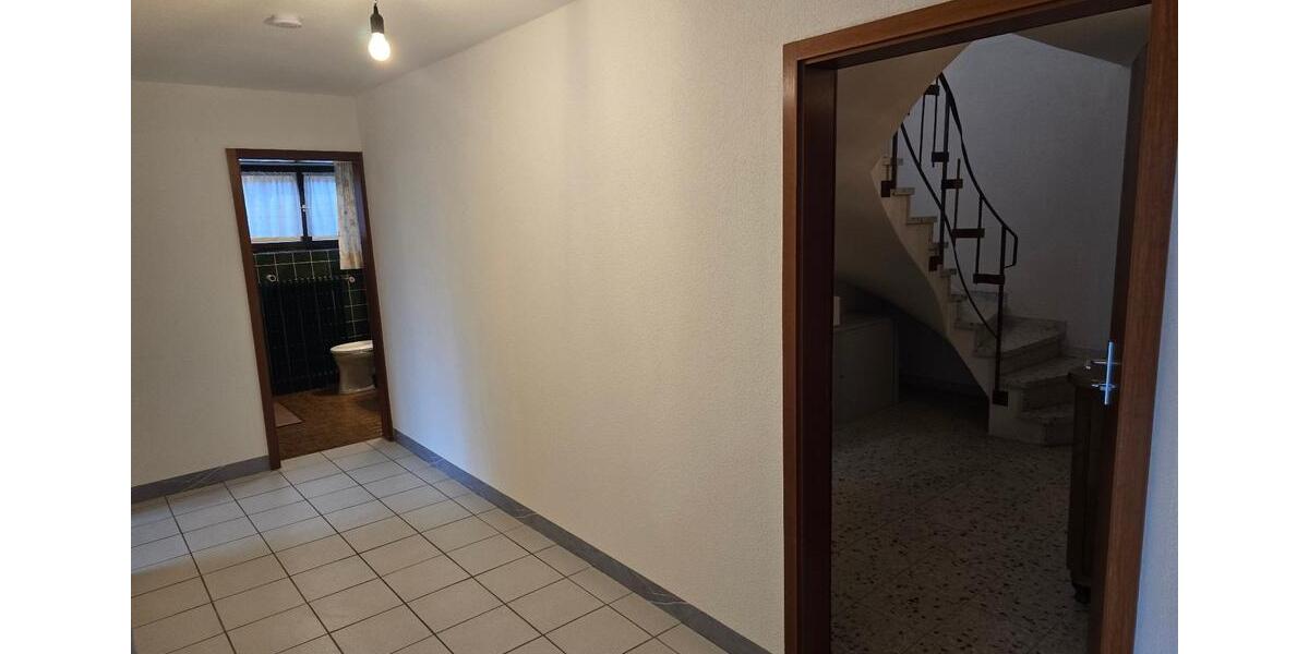 Etagenwohnung Aichhalden - 2.5 Zimmer, 66 m&sup2;, 600&euro; | Angebot:25483468