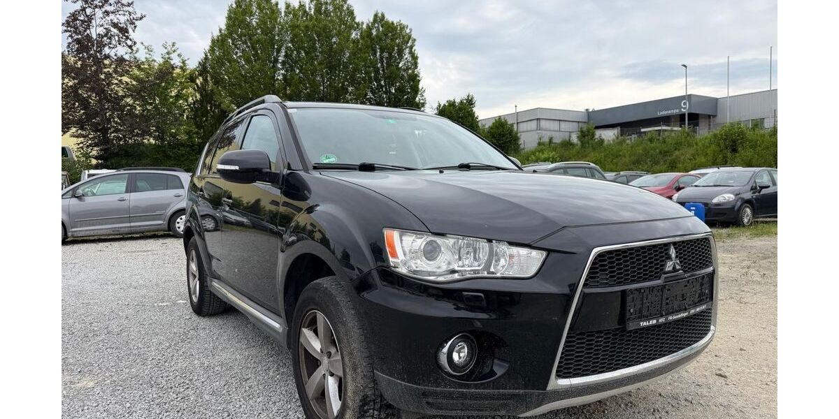 Mitsubishi Outlander 193.000 km 4.990 &euro; Schwenningen 78056