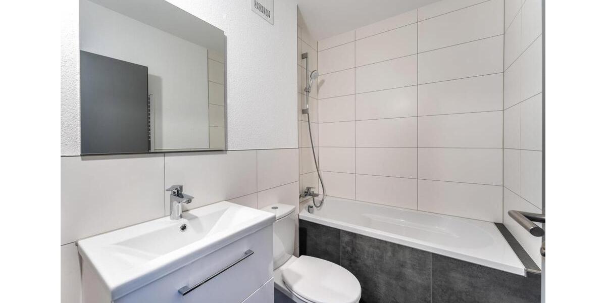 Etagenwohnung Villingen-Schwenningen Schwenningen - 2 Zimmer, 65 m&sup2;, 199.000&euro; | Angebot:26035472