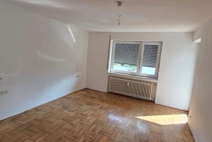 Wohnung Tuttlingen - 3 Zimmer, 100 m&sup2;, 500&euro; | Angebot:25365050