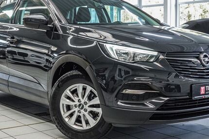 Opel Grandland (X) 68.069 km 14.480 &euro; Villingen-Schwenningen 78056