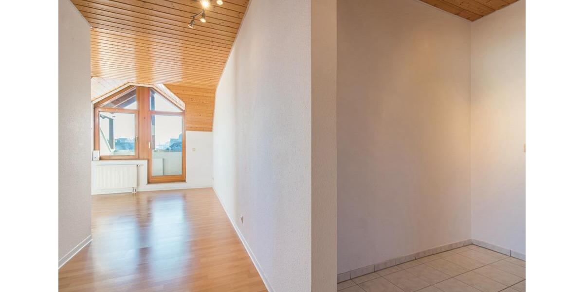 Dachgeschoßwohnung Zimmern ob Rottweil - 2 Zimmer, 47 m&sup2;, 620&euro; | Angebot:25328117