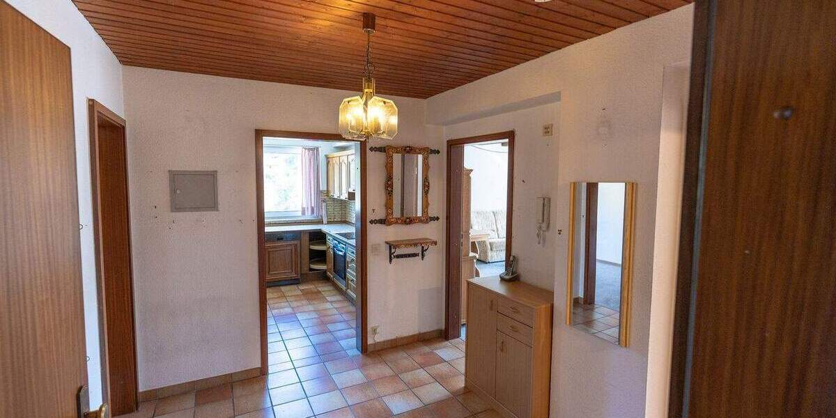 Etagenwohnung Schramberg - 3 Zimmer, 82 m&sup2;, 144.500&euro; | Angebot:25771074