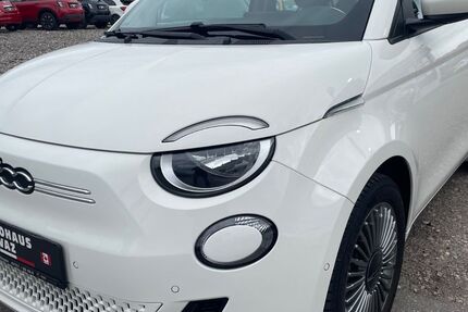 Fiat 500e 14.400 km 21.990 &euro; Villingen-Schwenningen 78052
