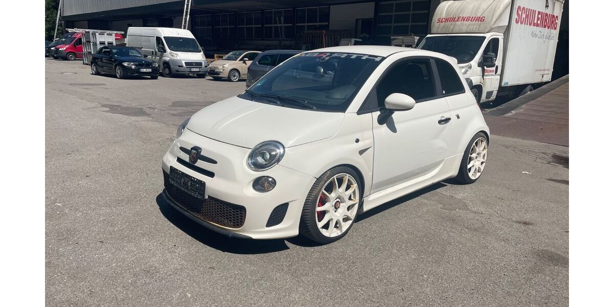 Abarth 500 97.362 km 8.950 &euro; Rottweil 78628