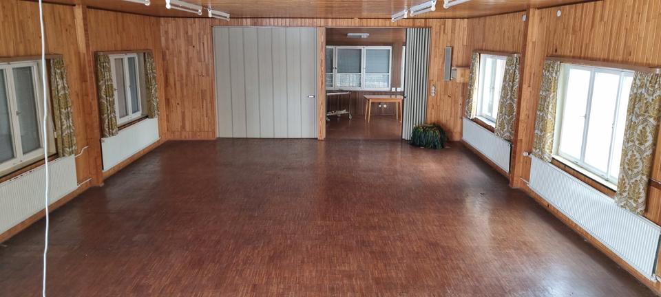 Bauernhaus, Landhaus Villingen-Schwenningen Schwenningen - 13 Zimmer, 306 m&sup2;, 249.000&euro; | Angebot:26213766