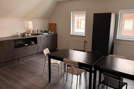 Wohnung Tuttlingen - 7 Zimmer, 180 m&sup2;, 500&euro; | Angebot:25369053