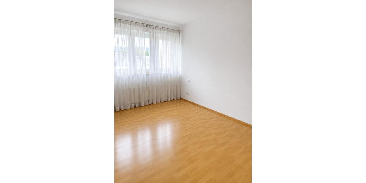 Dachgeschoßwohnung Bad Dürrheim - 2 Zimmer, 78 m&sup2;, 1.085&euro; | Angebot:26528700