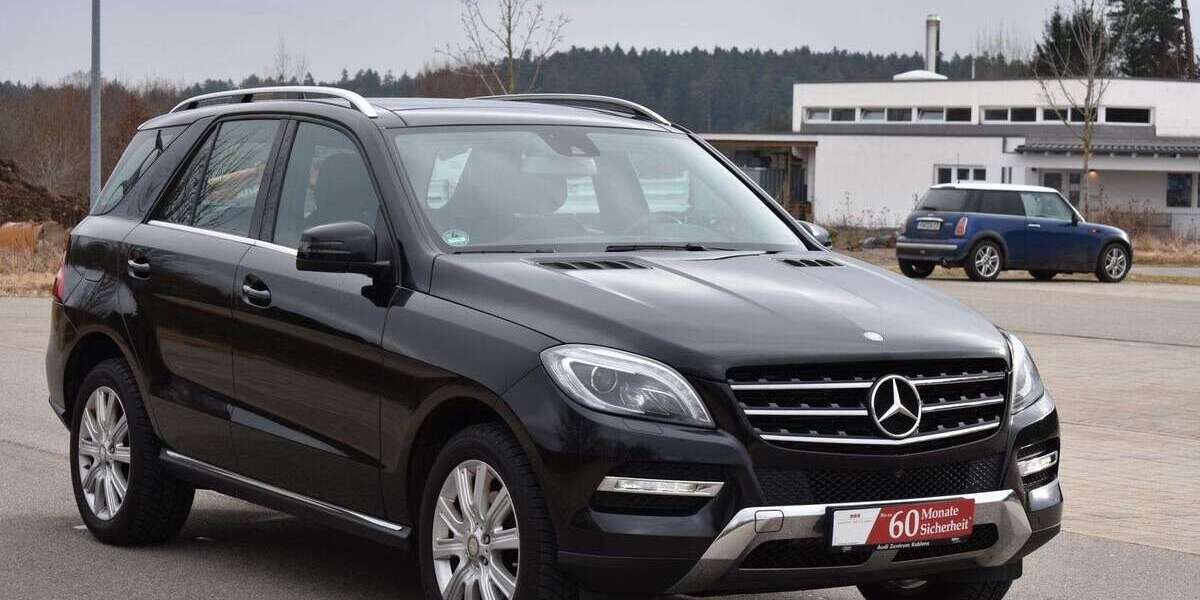 Mercedes-Benz ML 350 157.000 km 26.900 &euro; Schramberg 78713