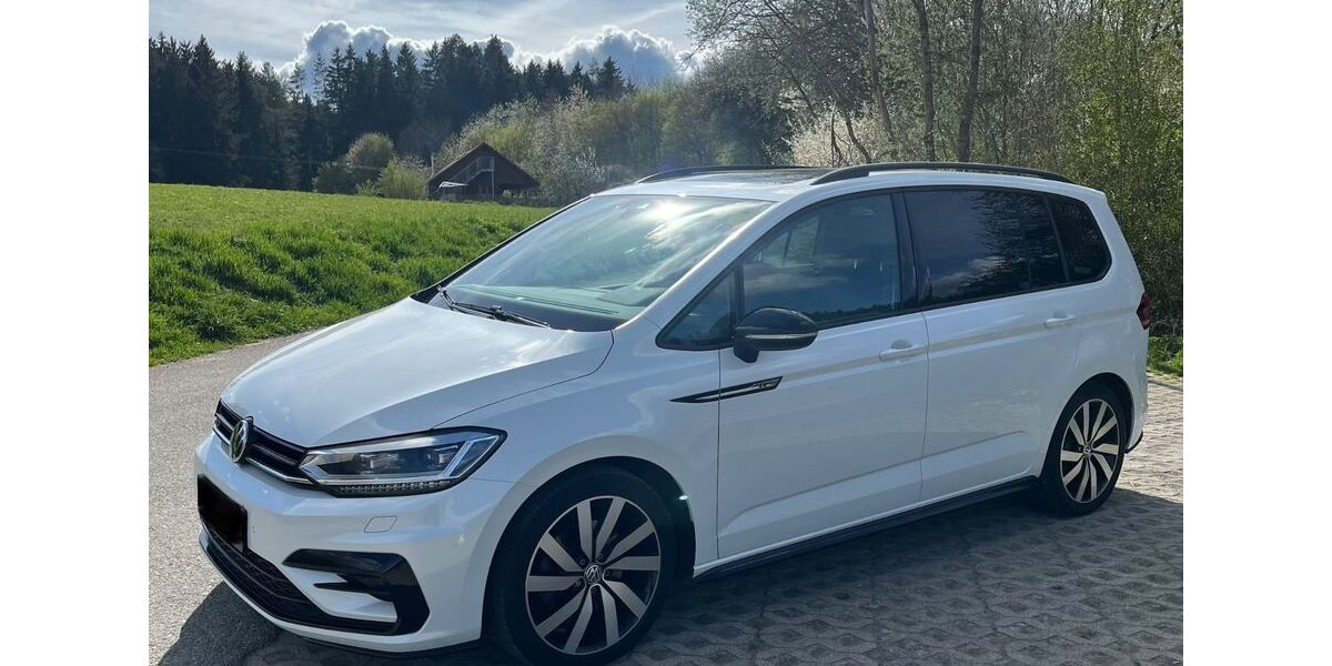 VW Touran 92.000 km 22.860 &euro; Niedereschach 78078