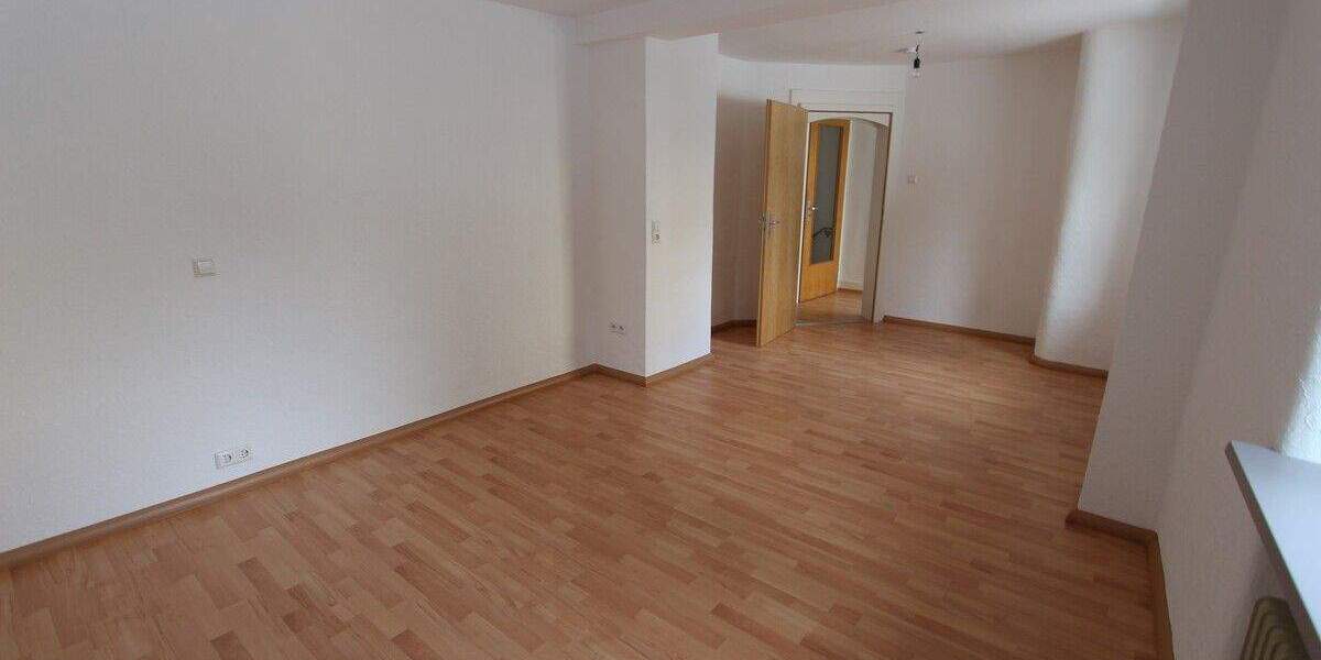 Etagenwohnung Donaueschingen - 3 Zimmer, 147 m&sup2;, 999&euro; | Angebot:25820847