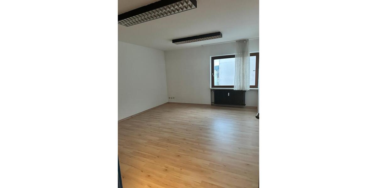 Gewerbeobjekt Villingen-Schwenningen Schwenningen - 2.850&euro; | Angebot:24522564