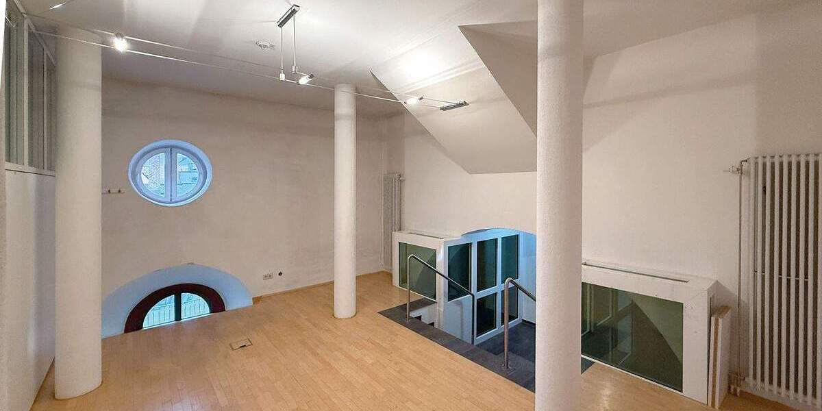 Gewerbeobjekt Villingen-Schwenningen Villingen - 4 Zimmer, 131 m&sup2;, 260.000&euro; | Angebot:25701103