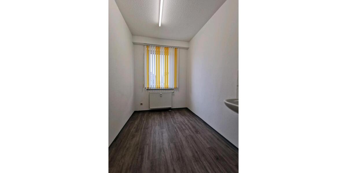 Etagenwohnung Sankt Georgen im Schwarzwald - 7 Zimmer, 102 m&sup2;, 338.000&euro; | Angebot:26677166