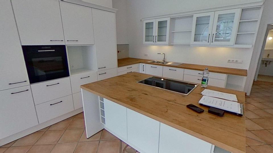 Erdgeschoßwohnung Donaueschingen - 7 Zimmer, 312 m&sup2;, 2.190&euro; | Angebot:25807502