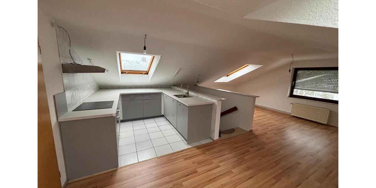 Dachgeschoßwohnung Wurmlingen - 2 Zimmer, 50 m&sup2;, 700&euro; | Angebot:24745370