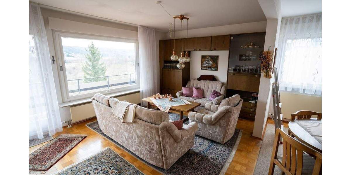 Einfamilienhaus Tuttlingen - 9 Zimmer, 385.000&euro; | Angebot:26500029
