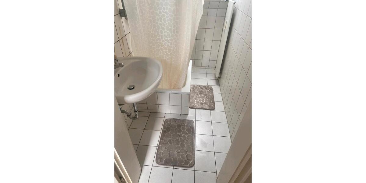 Dachgeschoßwohnung Villingen-Schwenningen Schwenningen - 2.5 Zimmer, 50 m&sup2;, 101.000&euro; | Angebot:25265665