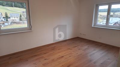 KOMFORT MIT ERSTKLASSIGER PREMIUM-AUSSTATTUNG - Erdgeschoßwohnung Sankt Georgen im Schwarzwald | Angebot:25630914