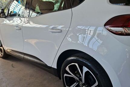 Renault Scenic 91.000 km 8.400 &euro; Trossingen 78647
