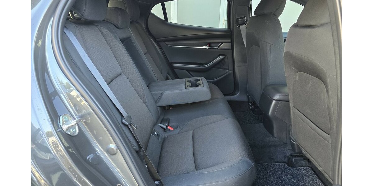 Mazda 3 EXCLUSIVE-LINE/HEAD-UP/BOSE/360°/NAVI/LED 41.985 km 23.900 &euro; Villingen-Schwenningen 78054