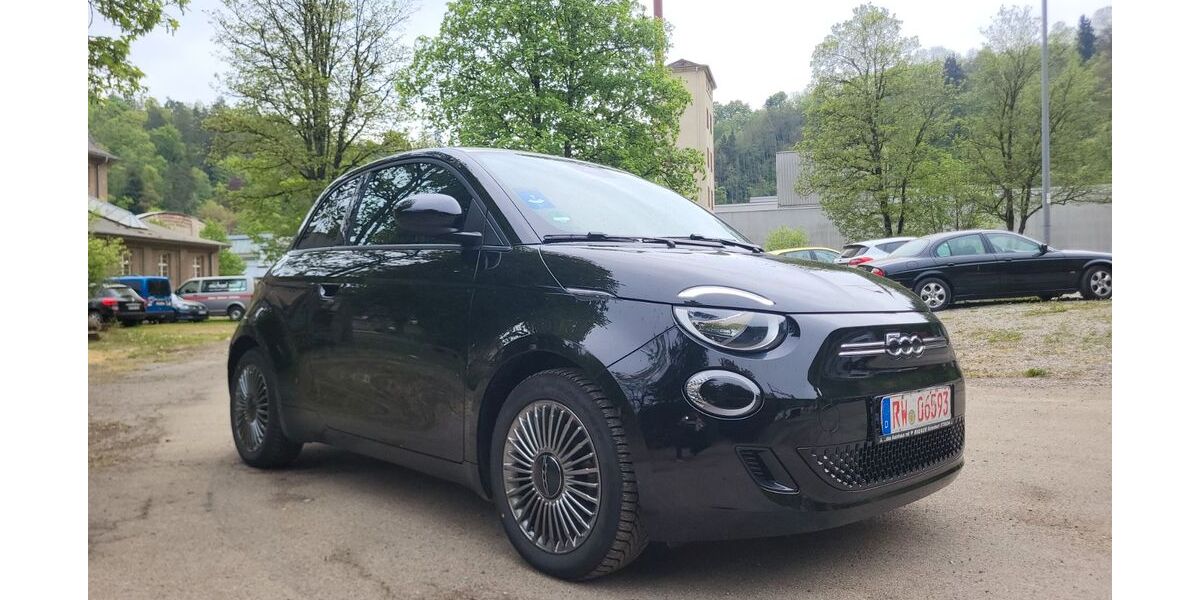 Fiat 500e 29.900 km 14.450 &euro; ROTTWEIL 78628