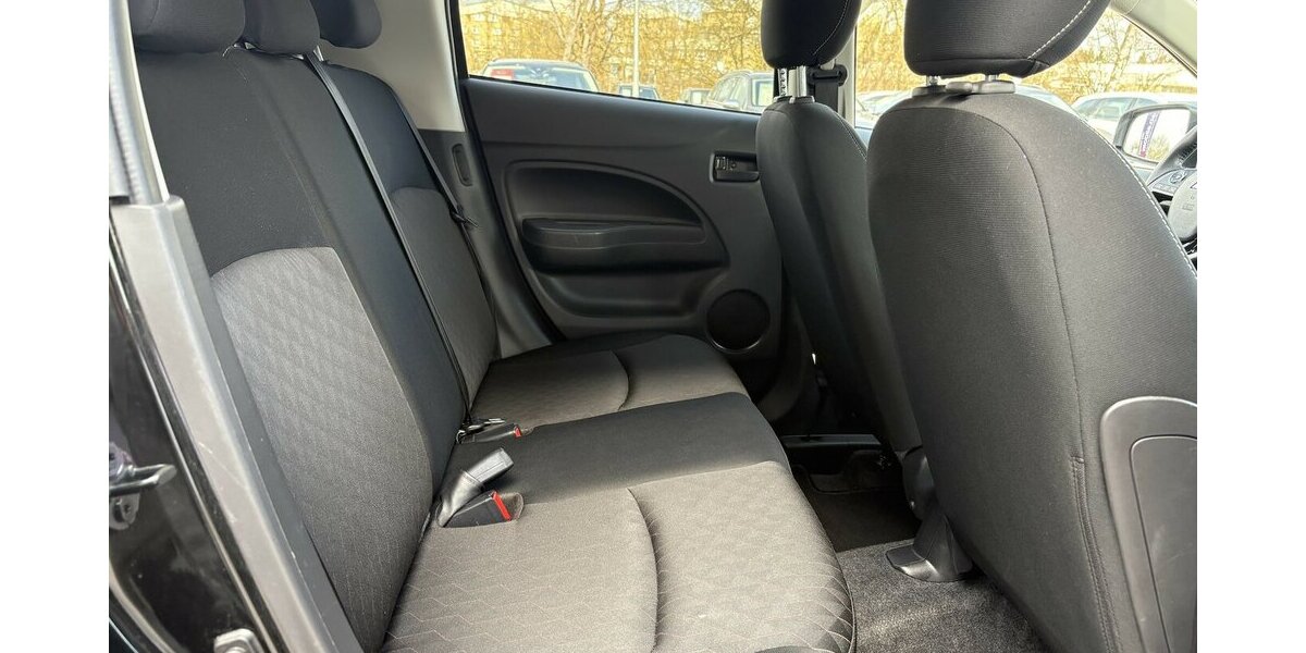 Mitsubishi Space Star SELECT + KLIMA/KAMERA/TEMPOMAT/1.HAND 28.775 km 10.900 &euro; Villingen-Schwenningen 78054