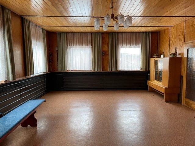 Bauernhaus, Landhaus Villingen-Schwenningen Schwenningen - 13 Zimmer, 306 m&sup2;, 249.000&euro; | Angebot:26213766