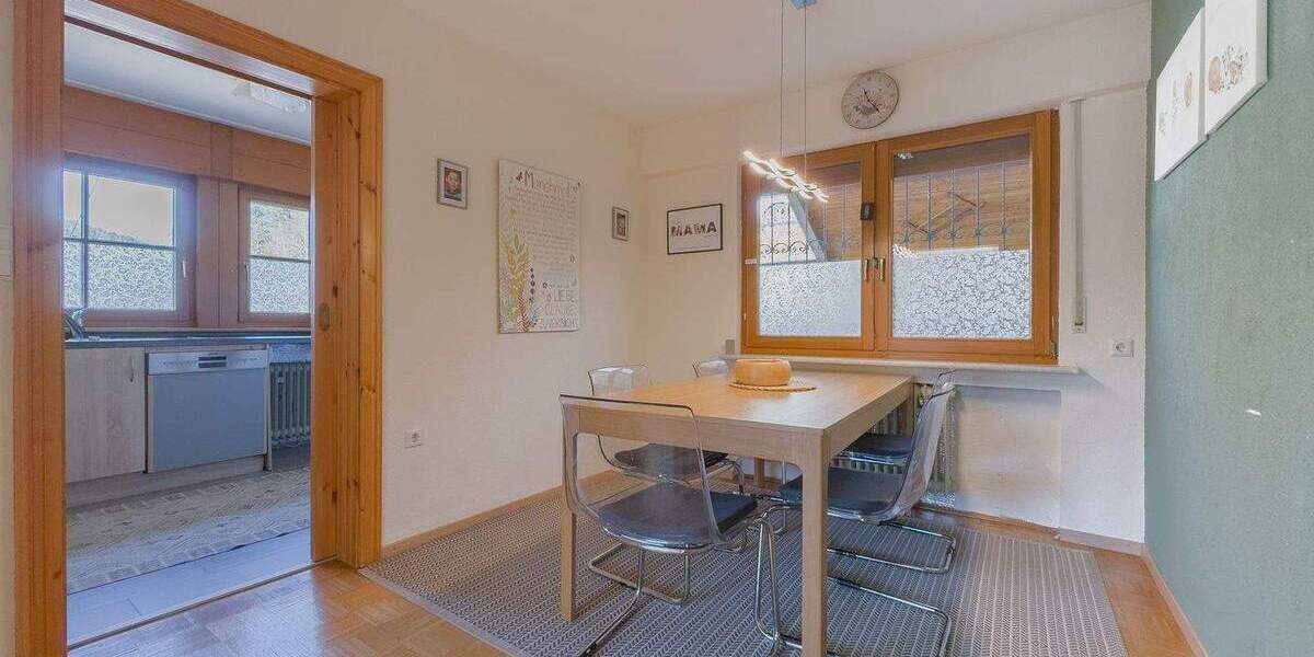 Einfamilienhaus Tennenbronn / Tennenbronn Tennenbronn - 8 Zimmer, 184 m&sup2;, 298.000&euro; | Angebot:25691611