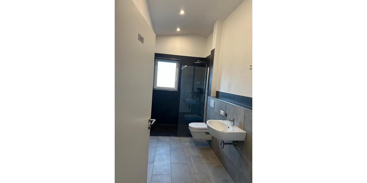 Dachgeschoßwohnung Tuttlingen - 3 Zimmer, 70 m&sup2;, 730&euro; | Angebot:26639167