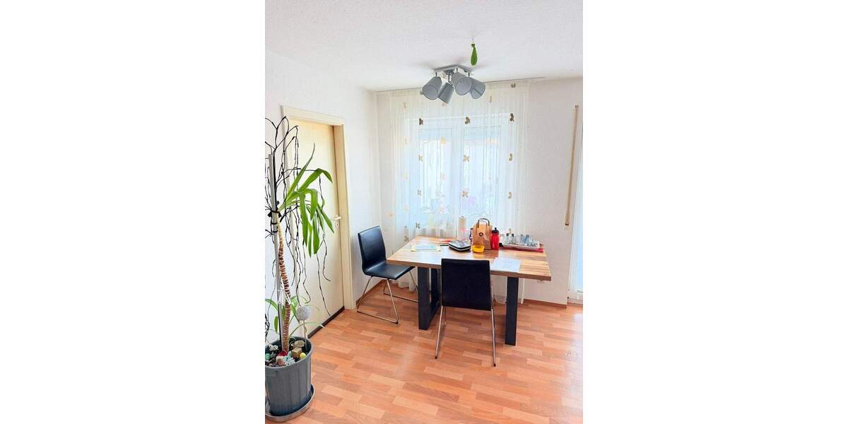 Etagenwohnung Villingen-Schwenningen Villingen - 4 Zimmer, 91 m&sup2;, 249.000&euro; | Angebot:25675878