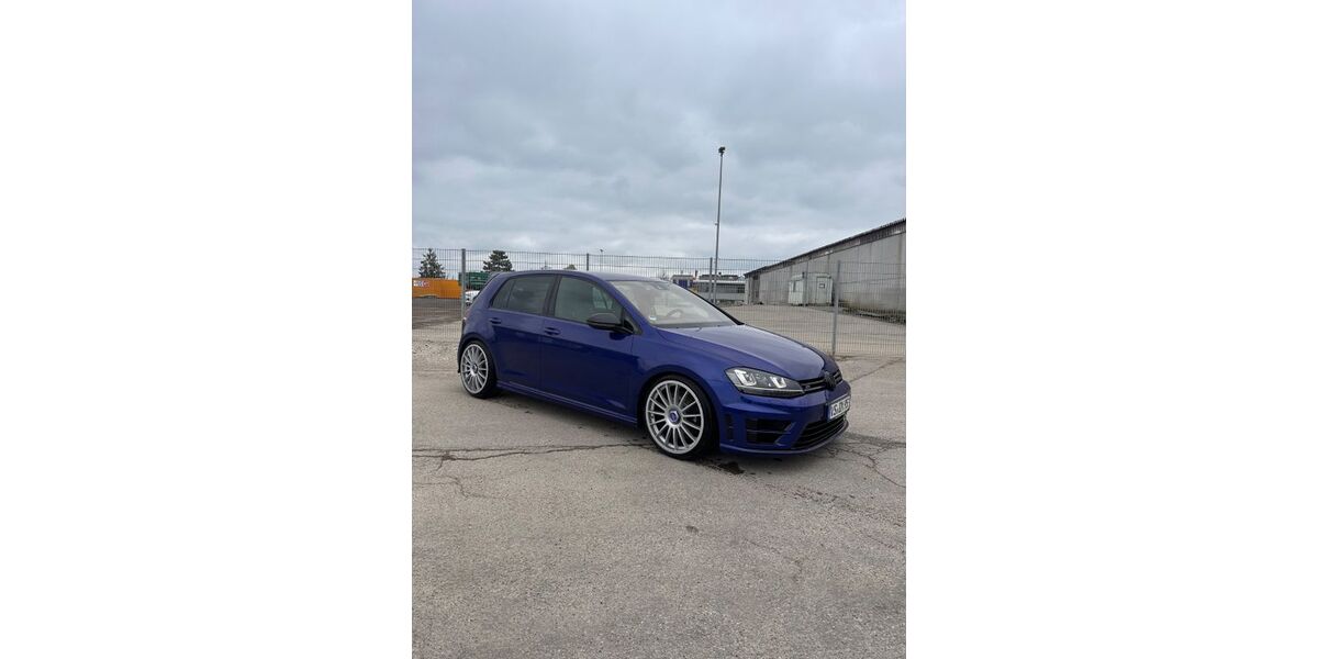 VW Golf 85.000 km 24.000 &euro; Dauchingen 78083