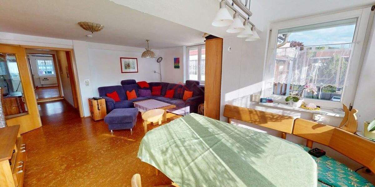 Etagenwohnung Tuttlingen / Möhringen Möhringen - 4 Zimmer, 111 m&sup2;, 199.000&euro; | Angebot:25674000