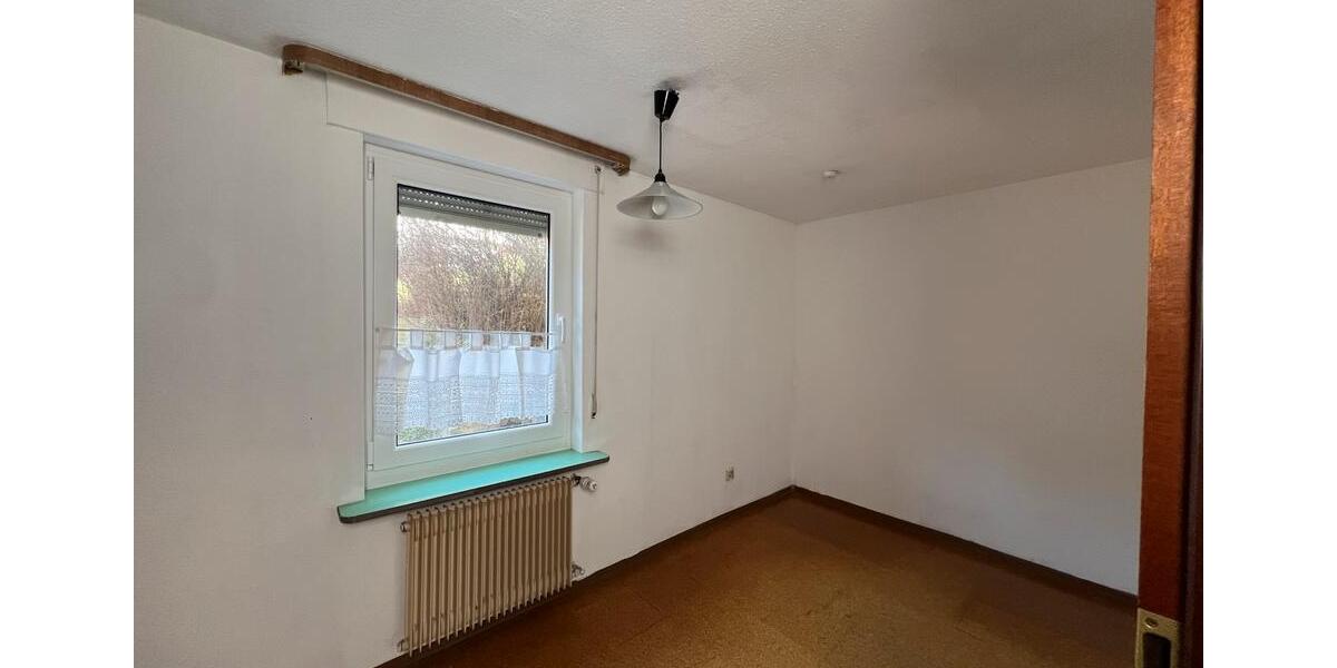 Etagenwohnung Lauterbach - 4 Zimmer, 90 m&sup2;, 800&euro; | Angebot:25319681