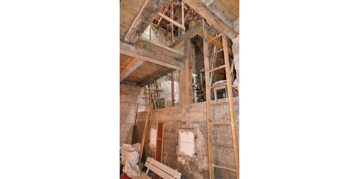 Bauernhaus, Landhaus Deilingen - 6 Zimmer, 112 m&sup2;, 157.000&euro; | Angebot:25732036