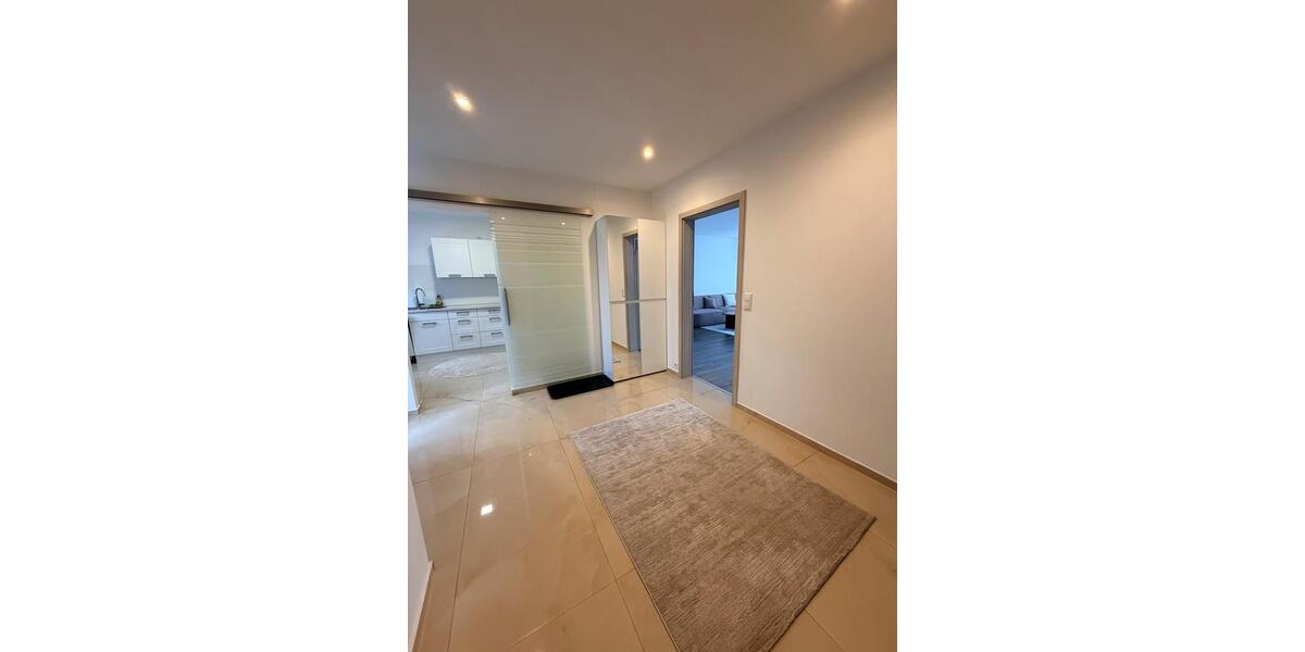 Erdgeschoßwohnung Trossingen - 4 Zimmer, 100 m&sup2;, 1.400&euro; | Angebot:25965690