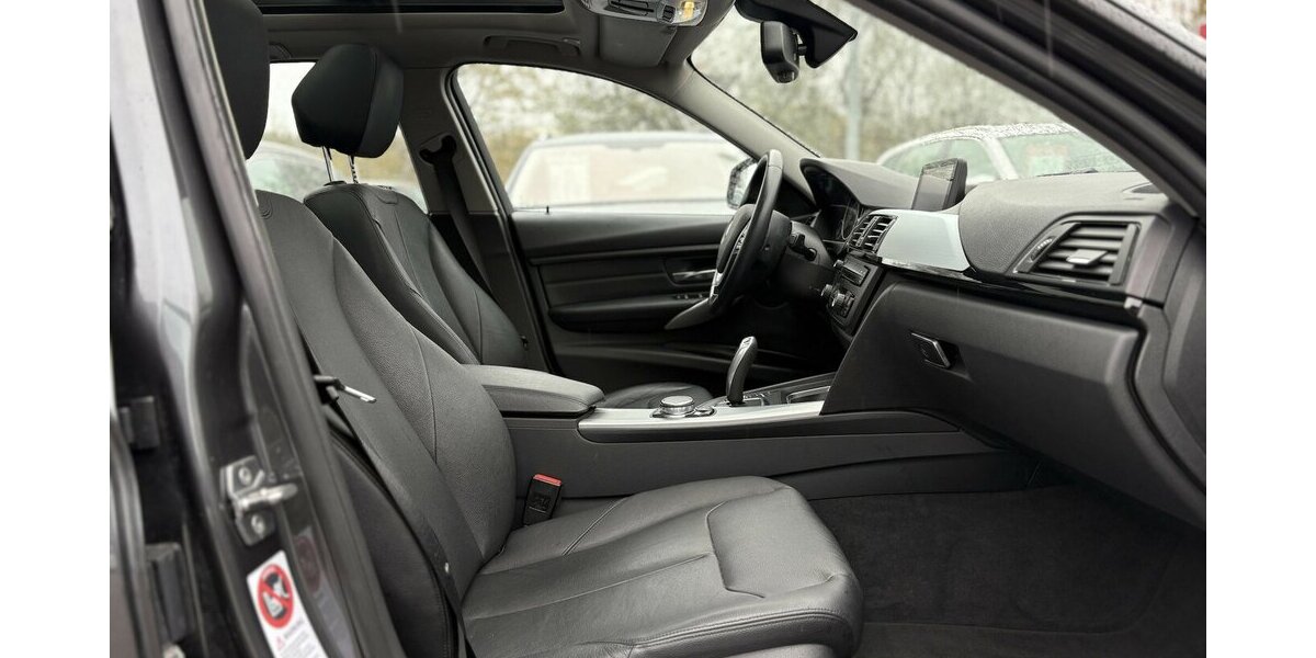 BMW 330D Touring HEADUP/PANO/NAVI/AHK/ACC/KEYLESS 188.152 km 14.900 &euro; Villingen-Schwenningen 78054