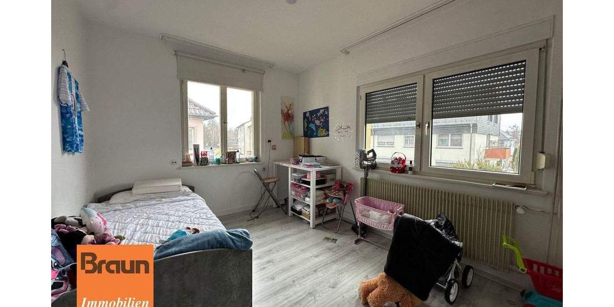 Mehrfamilienhaus, Wohnhaus Villingen-Schwenningen Schwenningen - 9 Zimmer, 214 m&sup2;, 420.000&euro; | Angebot:25862753