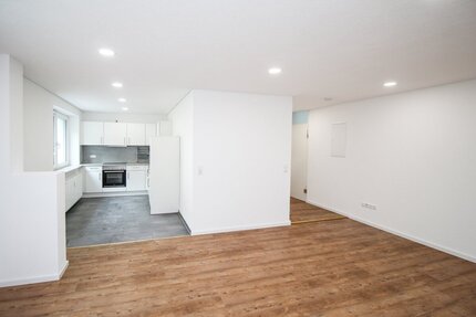 Modernisierte 2-Zimmer-Wohnung mit Einbauküche in Oberndorf a. N. - Wohnung Oberndorf | Angebot:27261626
