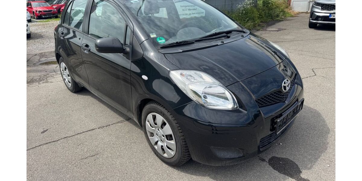 Toyota Yaris 239.000 km 1.999 &euro; Oberndorf a.N. - Aistaig 78727