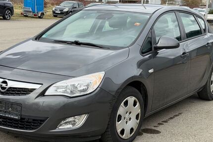 Opel Astra 179.000 km 3.999 &euro; Tuttlingen 78532