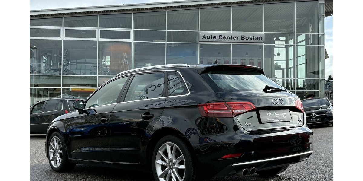 Audi A3 2.0 TDI Sportback NAVIGATION/TEMPOMAT/SHZ/PDC 141.977 km 14.800 &euro; Villingen-Schwenningen 78054