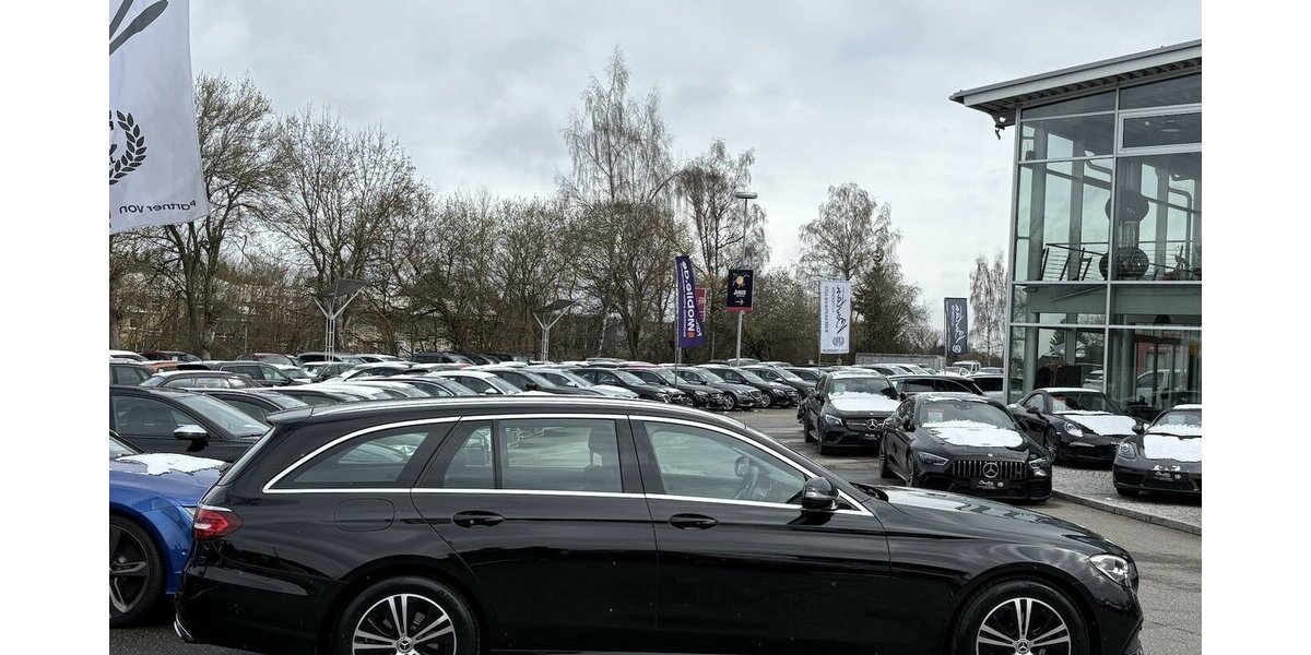 Mercedes-Benz E 200 d VIRTUAL+COCKPIT/KAMERA/NAVI/CARPLAY/SHZ 109.838 km 28.900 &euro; Villingen-Schwenningen 78054