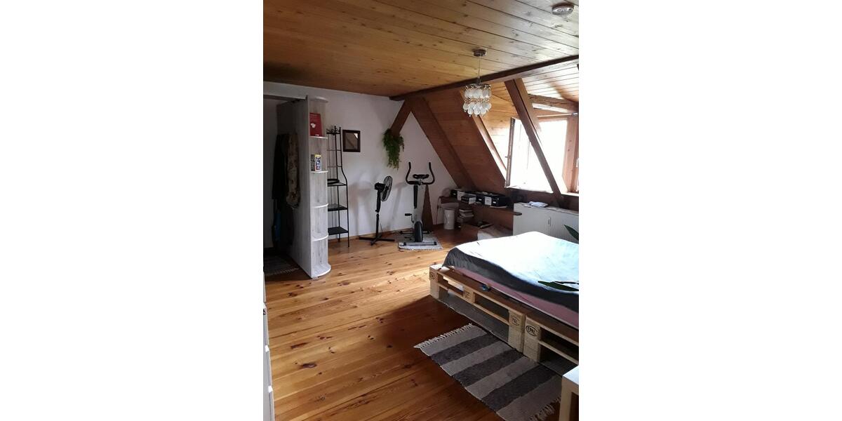Dachgeschoßwohnung Bad Dürrheim - 2.5 Zimmer, 68 m&sup2;, 570&euro; | Angebot:25941975