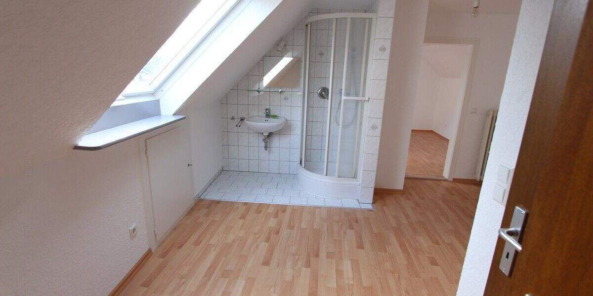Etagenwohnung Donaueschingen - 3 Zimmer, 147 m&sup2;, 999&euro; | Angebot:25820847