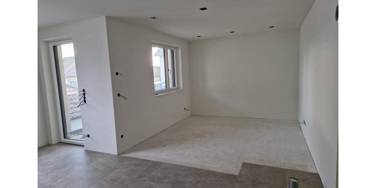 Etagenwohnung Schömberg - 3 Zimmer, 89 m&sup2;, 980&euro; | Angebot:25883021