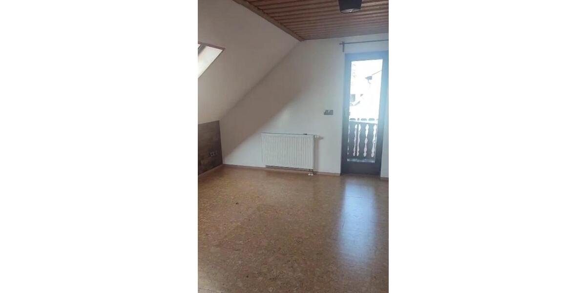 Etagenwohnung Rottweil - 3 Zimmer, 125 m&sup2;, 840&euro; | Angebot:25518942