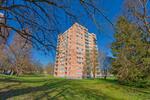 Helle 3 Zimmerwohnung mit Ausblick, Aufzug und Tiefgaragen-Box - Etagenwohnung Villingen-Schwenningen Schwenningen | Angebot:26230643