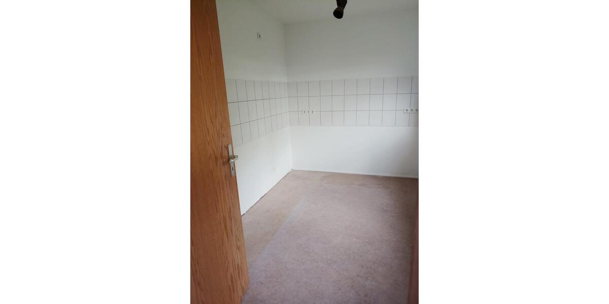 Etagenwohnung Villingen-Schwenningen Schwenningen - 3.5 Zimmer, 90 m&sup2;, 700&euro; | Angebot:26505997