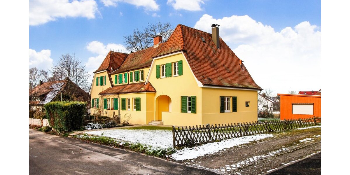 Bezaubernde Doppelhaushälfte mit liebevollen Details und Garage in Rottweil! - Doppelhaushälfte Rottweil | Angebot:23661574